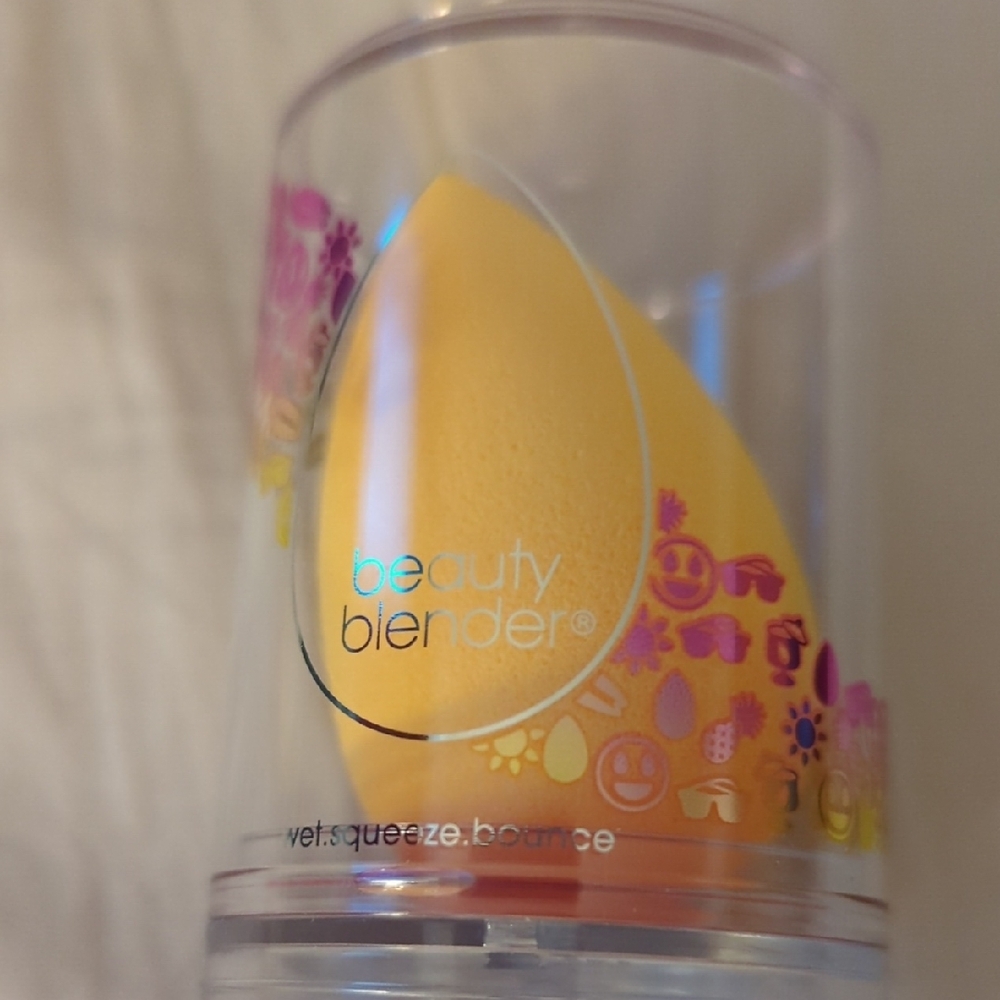 beautyblender Orange Bath & Body Tool
